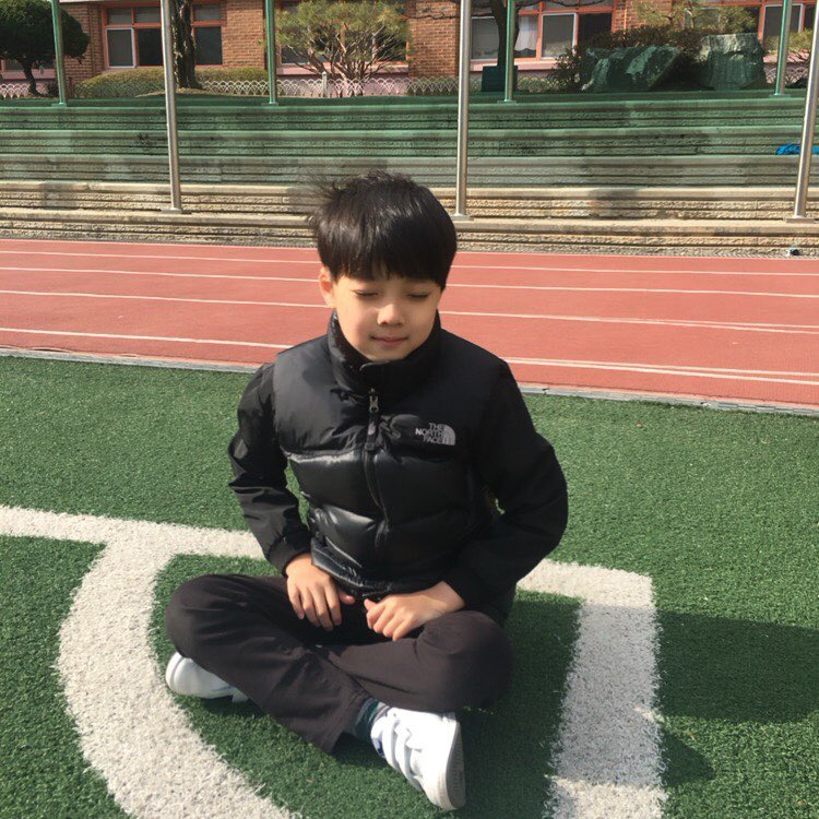 thewind_twt's tweet photo. [#안찬원] 오늘은 어린이날~ 우리들 세상~🎵🎶 https://t.co/hCu8Z6ItEg