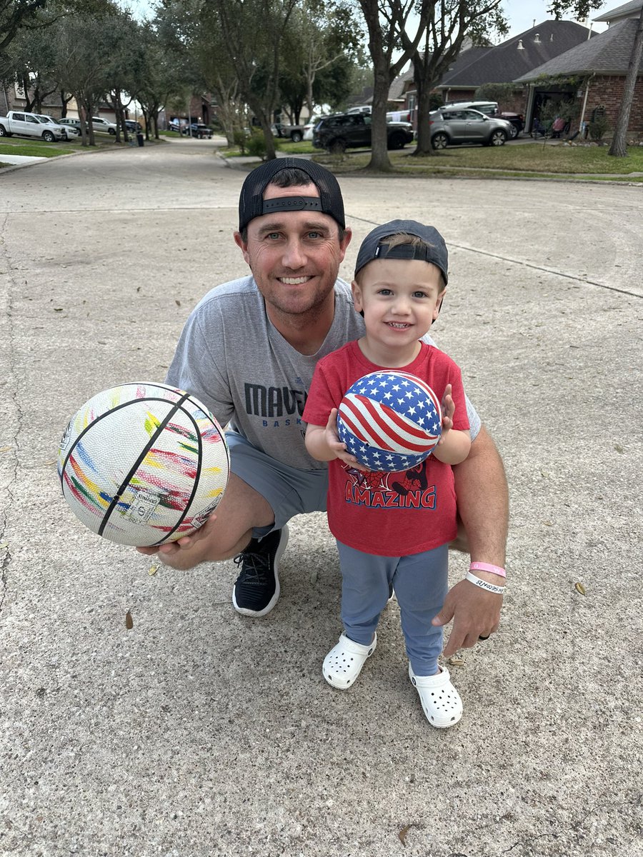 My joy in life comes from spending time with those I love the most! Im thankful God allowed me to be <a href="/lindseygage5/">Coach Lindsey Gage (Lacy)</a> husband and the dad to Crew, CJ and Camden! #TheCoachGagesForever