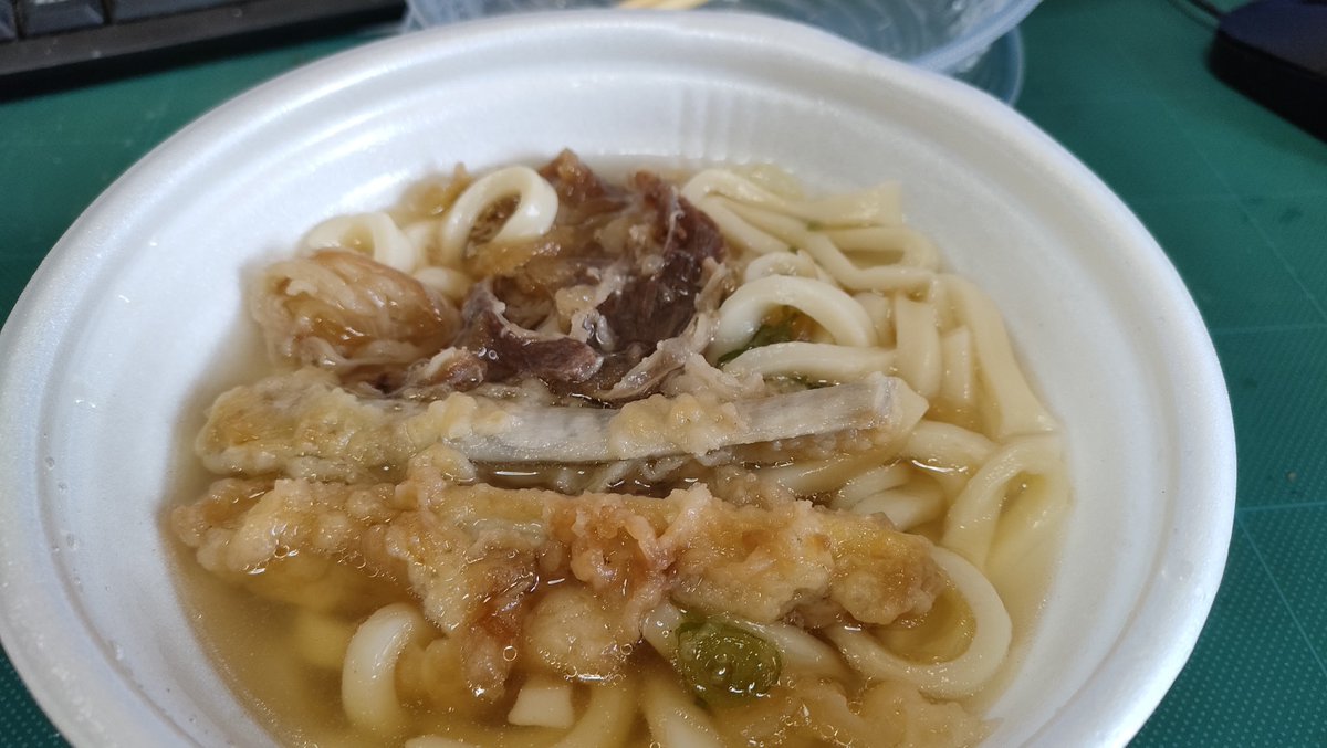 LuckyBambooMap's tweet photo. #資さんうどん #ファミマ 

やっとゲット出来た！けっこう早起きしたぜ！笑 https://t.co/tkoLSMtcdF