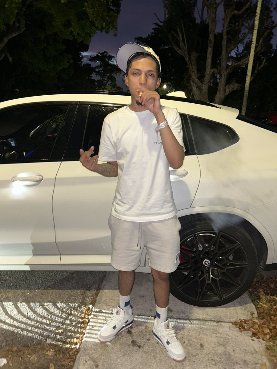 theplugbrother's tweet photo. Bitch Nigga Know He A Snake , Prolly Same Nigga Turn State 🧏🏽♂️
#JD4L🩸 https://t.co/cUrdH4zjcg