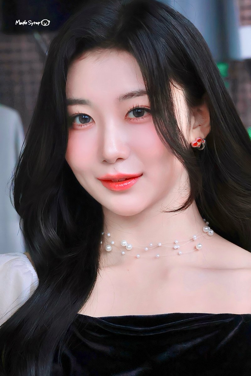 MapleSyrup_1220's tweet image. 250504 🦦

공주님~~~(⸝⸝⸝ᵒ̴̶̷̥́ ⌑ ᵒ̴̶̷̣̥̀⸝⸝⸝) 💗⁼³₌₃

#트리플에스 #tripleS #トリプルS 
#카에데 #Kaede #かえで #山田楓  
#단풍에게_말해줘