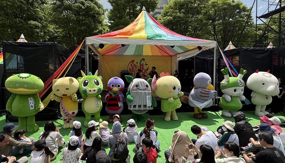 mondomascots's tweet image. Assorted mascots at Viva La Garden festival in Saitama today