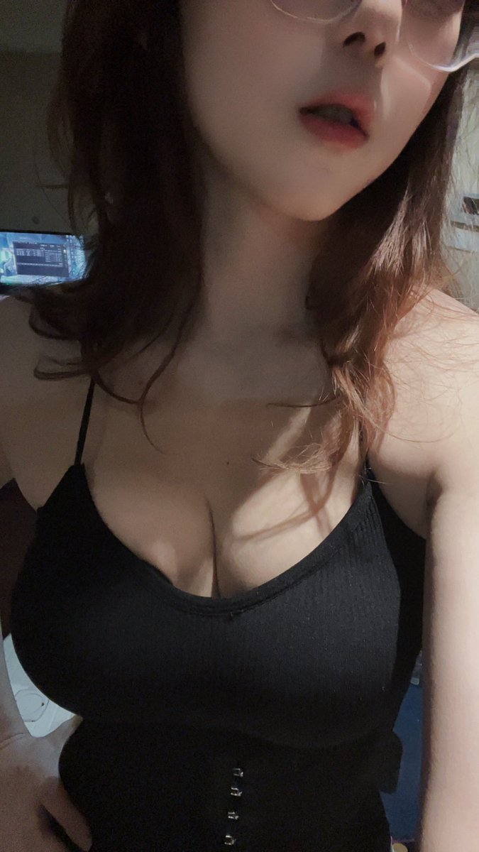 I wanna let you down

Make you toss and turn around

Won’t you give me what I need？