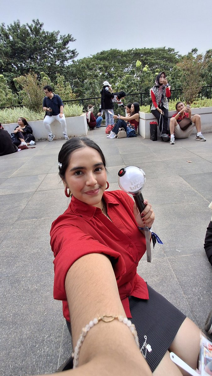 markive___'s tweet image. tattoed this moment in my soul fr 🥹 #HOS_TOUR_JAKARTA