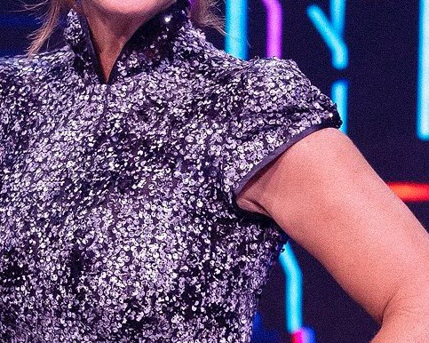 — d e t a i l s, 4/05