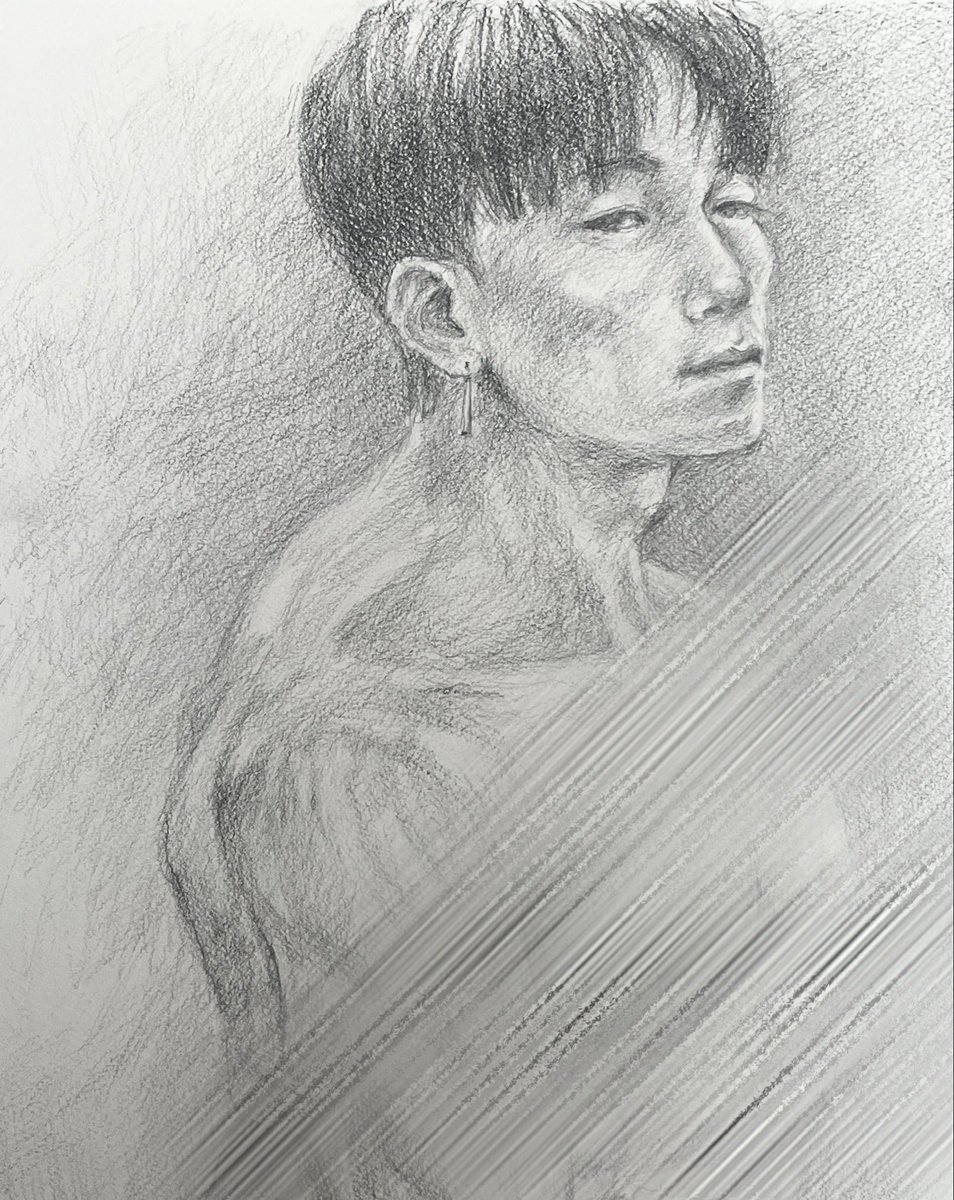 2025.05.04  ポエティック・クロッキーさんをインスタにアップしました。
instagram.com/mitsuyo_hat3

久しぶりに描きに行きました！！
モデルは我が推しmasayaさん(<a href="/_msyart/">masaya</a>)の4時間固定！！

捻りのきいた良いポーズですがこれはかなりキツい。でもキツいポーズほど素敵。

#ポエクロ  #クロッキー