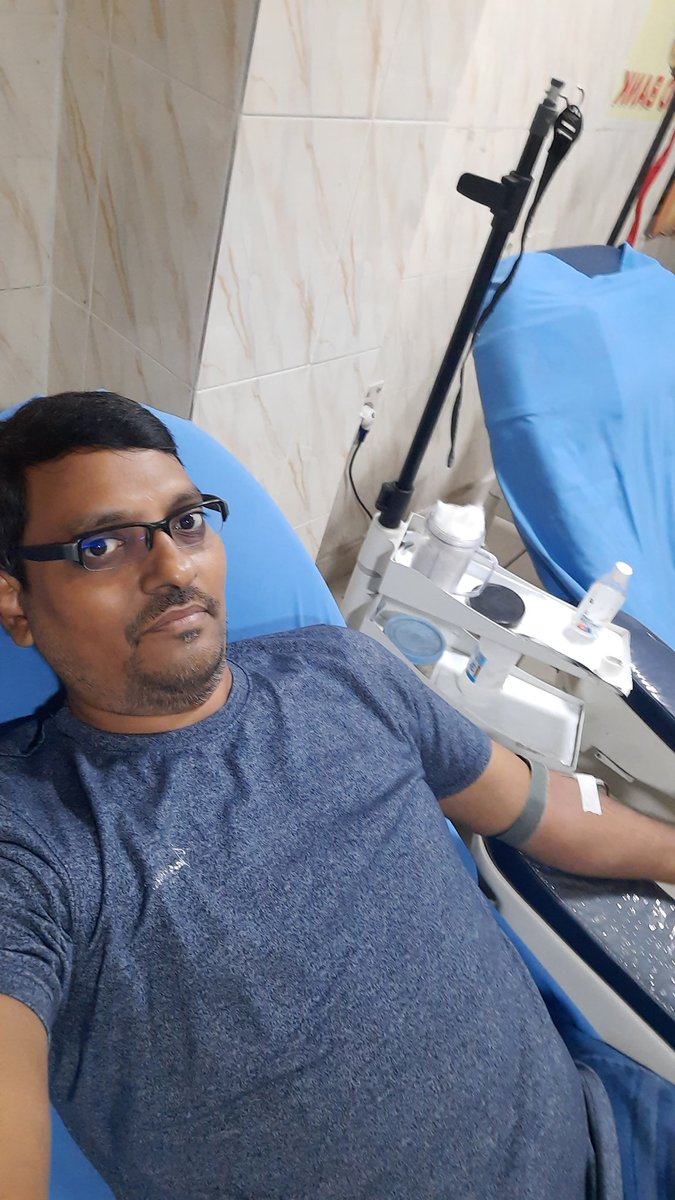 BEST_DONORS's tweet photo. Donated blood voluntarily in lions blood bank vizag now. This is my 66th blood donation😎
#blood #blooddonor #donation #lionsbloodbank #Visakhapatanam #Vizag https://t.co/fYvDTNKU35