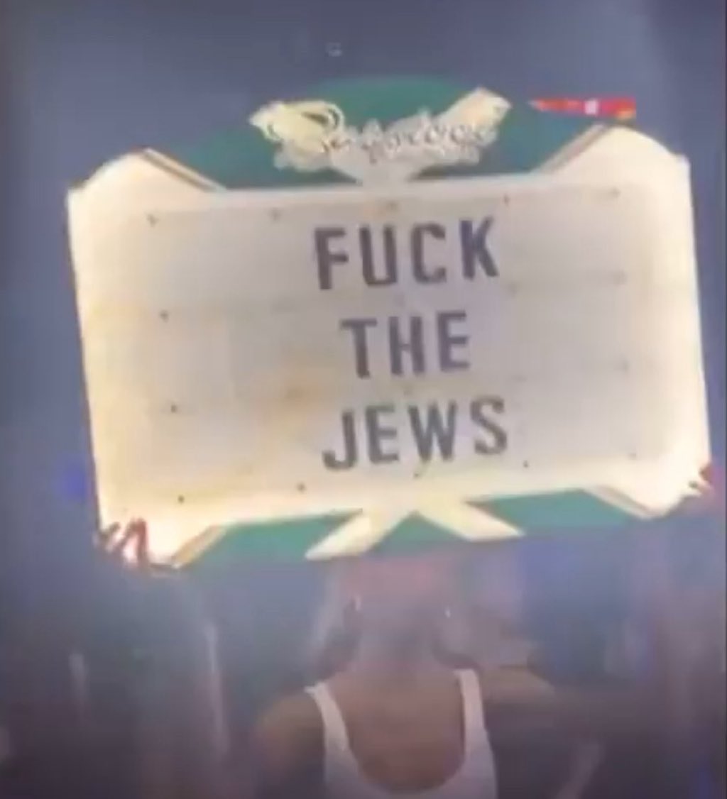 DrLoupis__'s tweet image. What's going on in America?