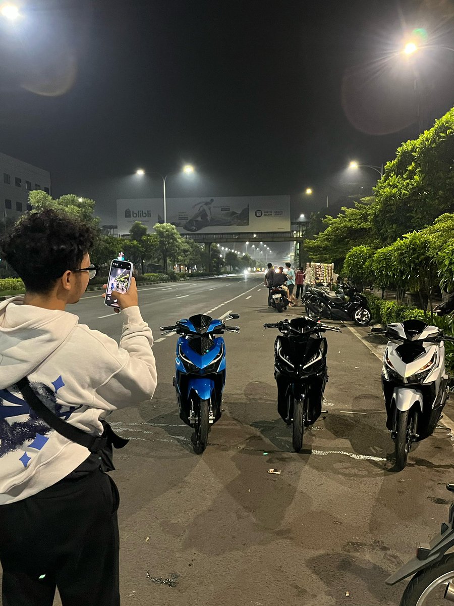 heyy.ard tweet media