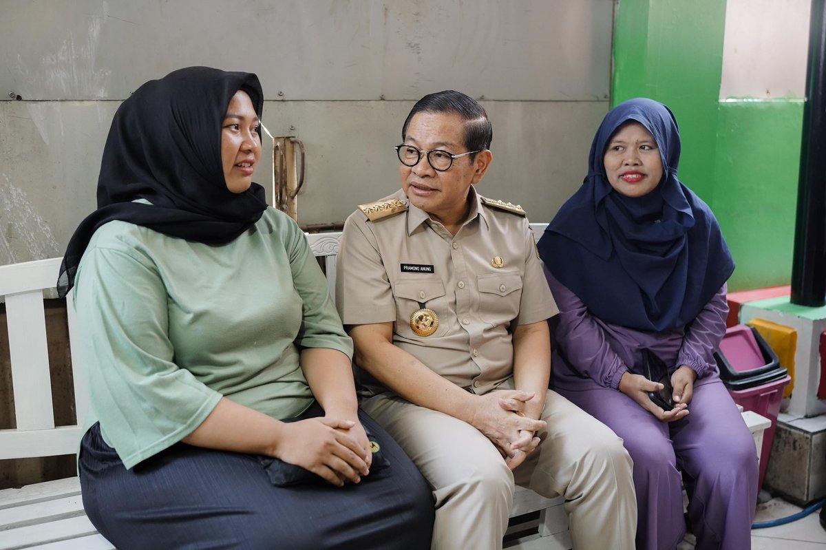 Taman Anak Sejahtera “Aratula” adalah daycare untuk para buruh cuci, pedagang pasar, ART, dan ibu-bapak yang bekerja di sektor informal. 

Bismillah semoga bisa membantu meningkatkan produktivitas rumah tangga sekaligus menjaga perkembangan anak.