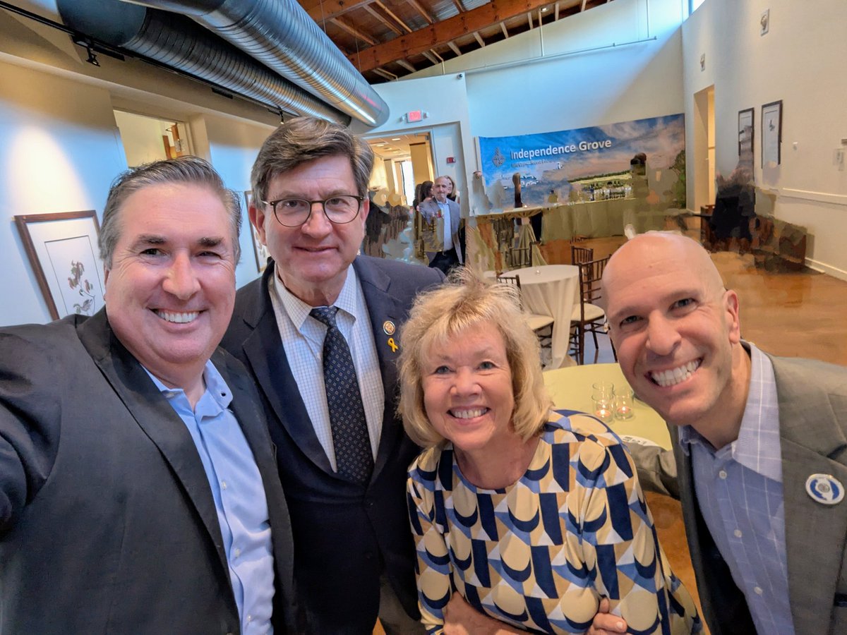 mike_cabonargi's tweet image. Wonderful to support the North Suburban Legal Aid Clinic and celebrate its 10th Anniversary. TY Loftus Eisenberg for hosting us. Congrats to NSLAC founder @nancyrotering.bsky.social.