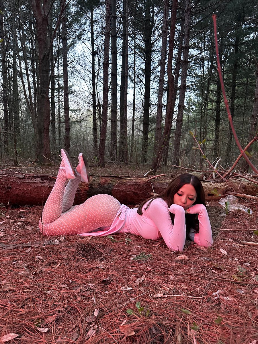 punannieee's tweet photo. Honestly wanna bounce on penis https://t.co/QW4DZBn1IM