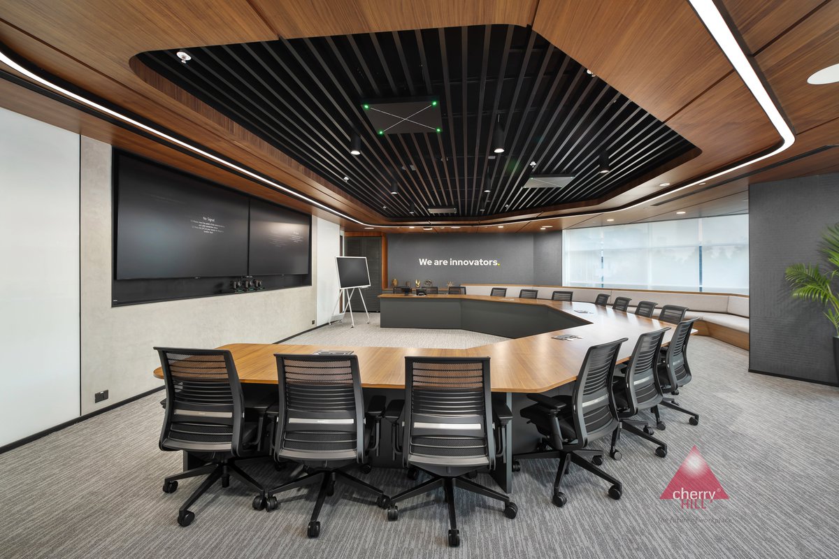 CherryHillDelhi's tweet photo. Teamwork makes the dream work!
At Cherry Hill Interiors, collaboration drives success. Our latest design-and-build project for a Canadian Multinational Frozen Food Company in #Gurugram seamlessly blends #relaxation with teamwork. With a thoughtfully designed #CollaborativeZone. https://t.co/tJFYuqhk3u
