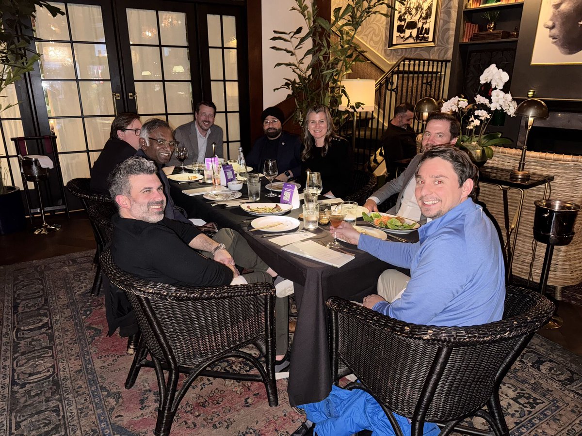 DemandBlue tweet media