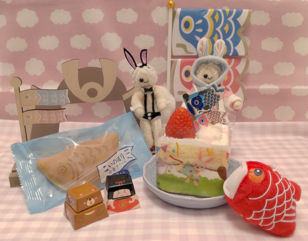 Mimi3_12's tweet photo. こどもの日のうさぎくん🐰🐰🎏 https://t.co/NwkCdx8lvI