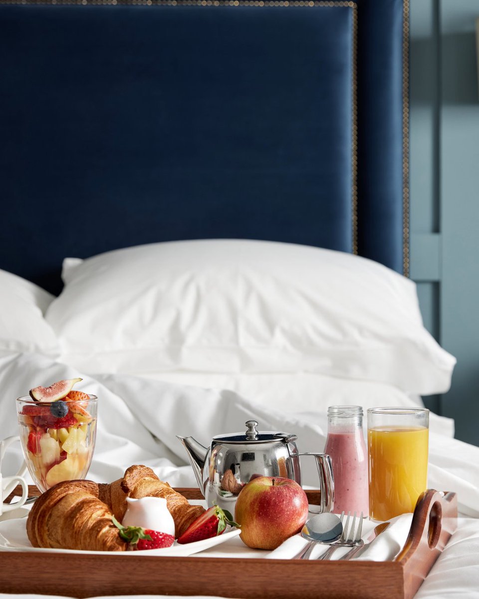 Bank Holiday bliss starts in bed 🛏️☕

At The Sandymount Hotel, we love a slow start — especially when breakfast comes to you.

Whether it’s a full Irish, a smoothie, or something sweet, we’ll bring your faves right to your room.

#AliveWithCharacter  #BreakfastInBed