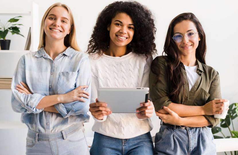 digital_selecta's tweet photo. En la era de la #inteligenciaartificial (#IA), una brecha silenciosa persiste y amenaza con replicar –e incluso amplificar– desigualdades históricas: la #brechadegénero en el #sectortecnológico 👩💻

➡️https://t.co/1orUbnUW0n https://t.co/Dx11BFHydJ