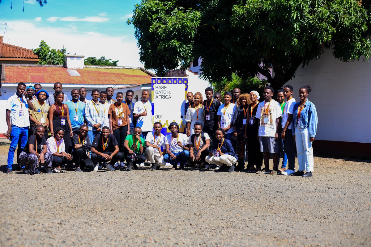 UamuziOrg's tweet image. Our frontend lead @C_o_m_o_n , represented us at the #BaseBatch event in Kisumu, a hands-on dive into building onchain mini-apps with @buildonbase. As we move toward decentralization &amp;amp; launch #UamuziCoin, this was a timely step forward. Let’s keep building.

#Web3Kenya #UamuziHub