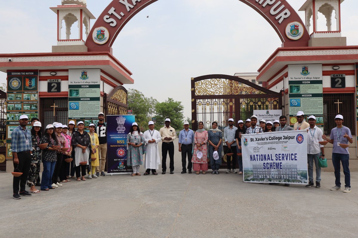 NssRajasthan's tweet image. #BeCompassionate #परिंडाअभियान #NSS volunteers, St.Xaviours PG College Jaipur @mybharatgov @_NSSIndia @RajCMO @DrPremBairwa @Ra_THORe @mansukhmandviya @YASMinistry