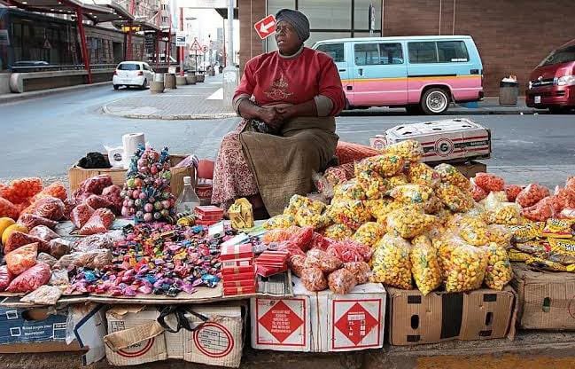 The last batch of powerful women was with our mothers… 

Hustlers who rather face cold days in the streets and make innocent living than ukudunusa…

Queens!!
