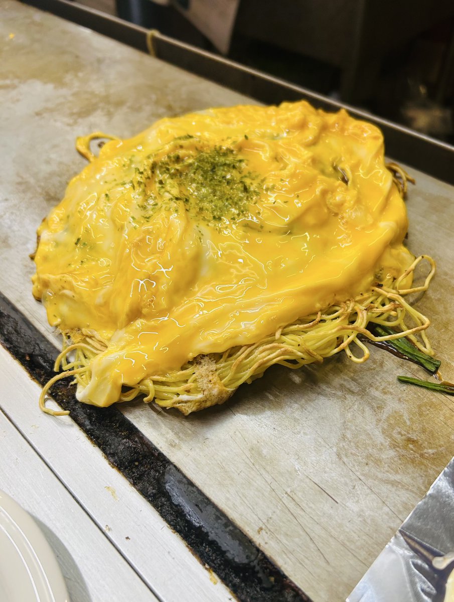 teko_teko_A's tweet image. 3時間待ったあなごめし💦
美味しかった😋♡
レモンスカッシュも揚げもみじまんじゅうもお好み焼きもサイコー✨
#厳島神社
#宮島 #広島 #あなごめし #ふじたや
#レモンシロップ #GEBURA #お好み焼き