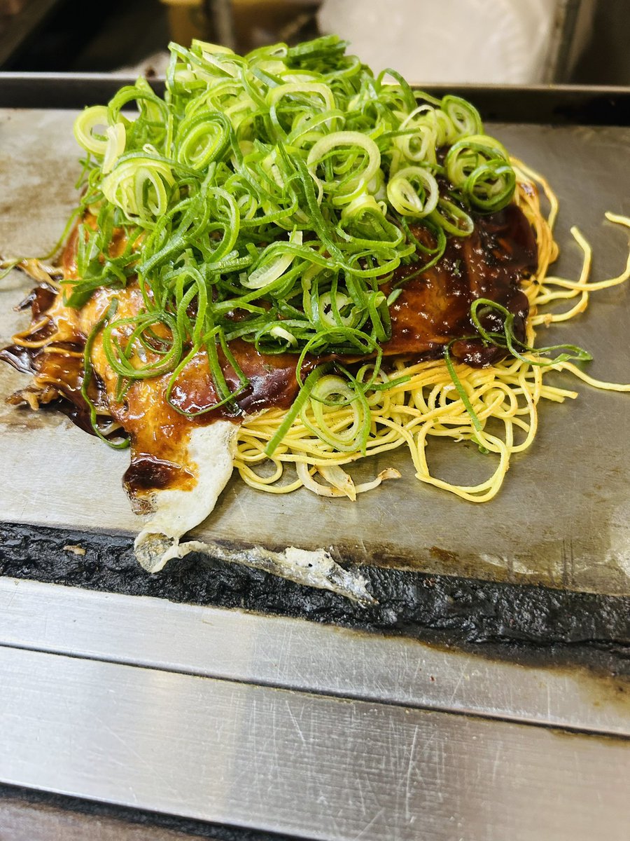 teko_teko_A's tweet image. 3時間待ったあなごめし💦
美味しかった😋♡
レモンスカッシュも揚げもみじまんじゅうもお好み焼きもサイコー✨
#厳島神社
#宮島 #広島 #あなごめし #ふじたや
#レモンシロップ #GEBURA #お好み焼き
