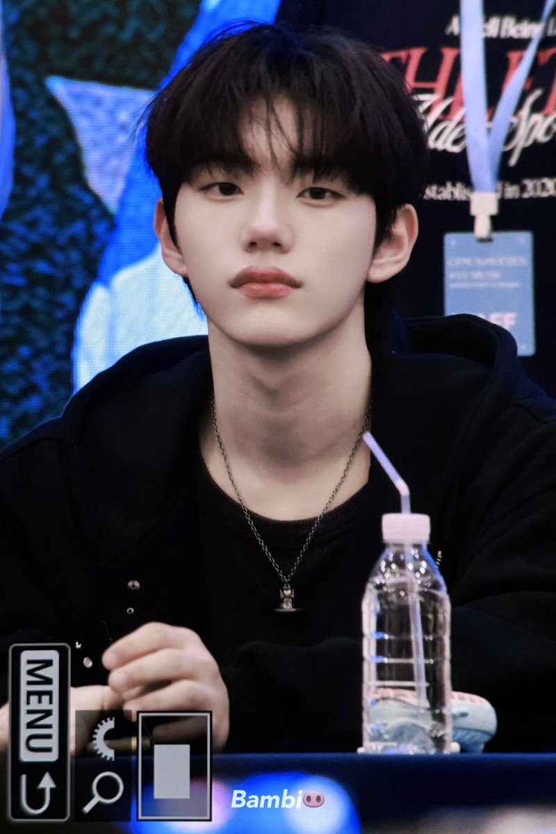 𝟮𝟱𝟬𝟱𝟬𝟱 𝗛𝗤

오랜만이요~👋🏻

#서경배 #SEOKYOUNGBAE
#CLOSEYOUREYES #클로즈유어아이즈
#클유아 #CYE