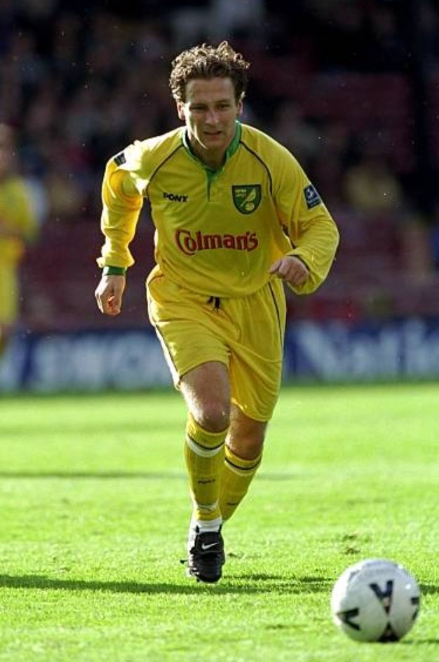 Darren Eadie in action for Norwich City 

#NCFC #NorwichCity #Canaries