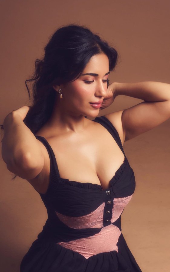 GqKpAa0a4AARSgU?format=jpg&name=900x900