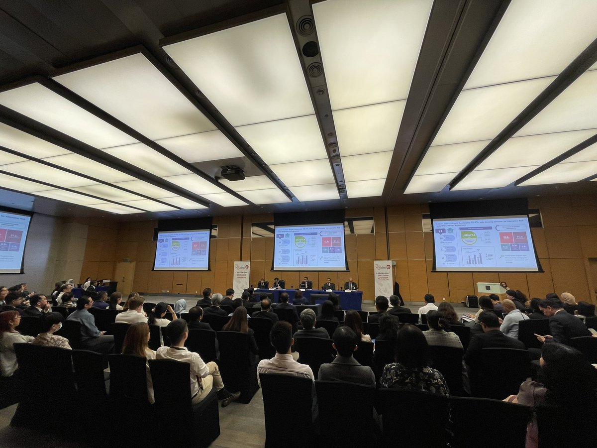 LabuanFSA1996's tweet image. Labuan FSA just launched the Labuan IBFC Market Report 2024 at Sasana Kijang, KL — packed with insights, trends, and what’s next for our dynamic financial centre. A big thank you to all who joined us in marking this important milestone for the jurisdiction! #labuanFSA #LabuanIBFC