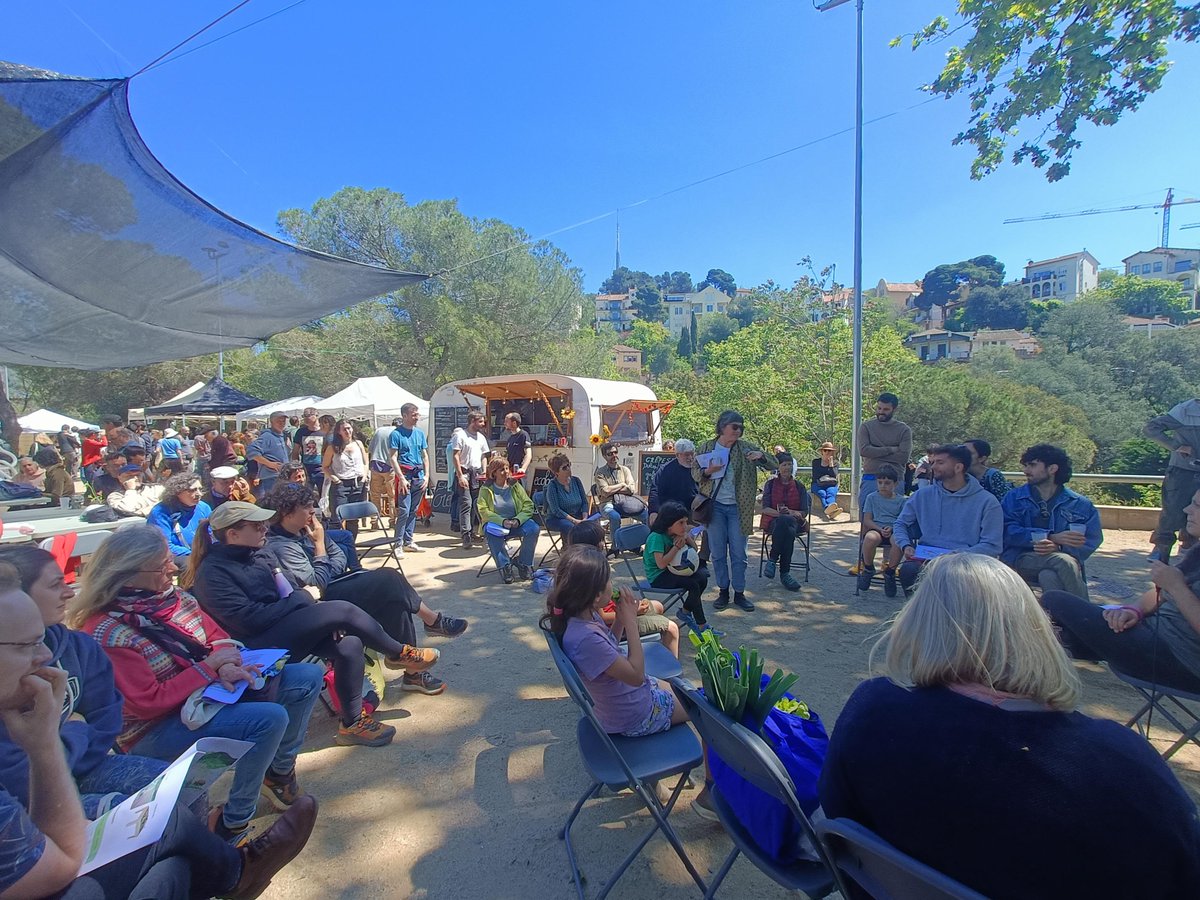 Aquest diumenge...

💥 FIRA AGRÍCOLA DE COLLSEROLA! 💥

👉🏼 Planter, paradetes de productors, música, olla de senglar, tallers, taula rodona, mostra de cuina... i més!

⏰ De 10 a 15:30 h a l'esplanada del Centre Cívic de Vallvidrera. 

Us hi esperem! 👩🏼‍🌾