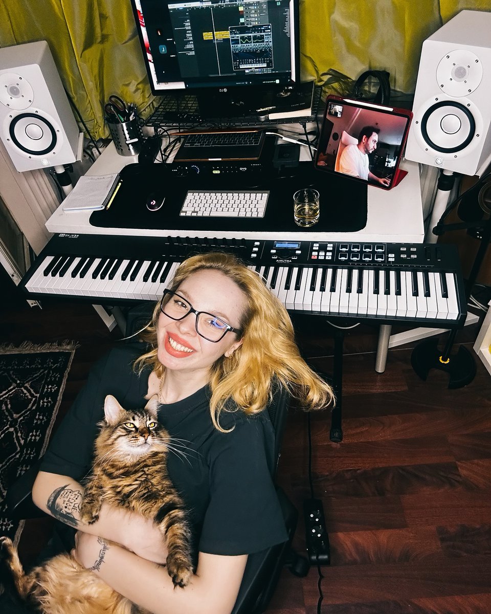 ArturiaTurkiye's tweet image. Kediler, ses keşif sürecinizde nasıl bir rol oynuyor? 😻

📸 #regram • IG/laracayanmusic ve #KeyLab Essential 88
