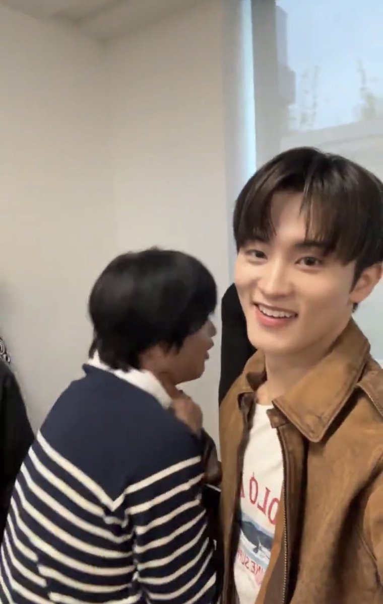 ㅈㅈ하게 해찬이는 웃기려고 태어난 듯