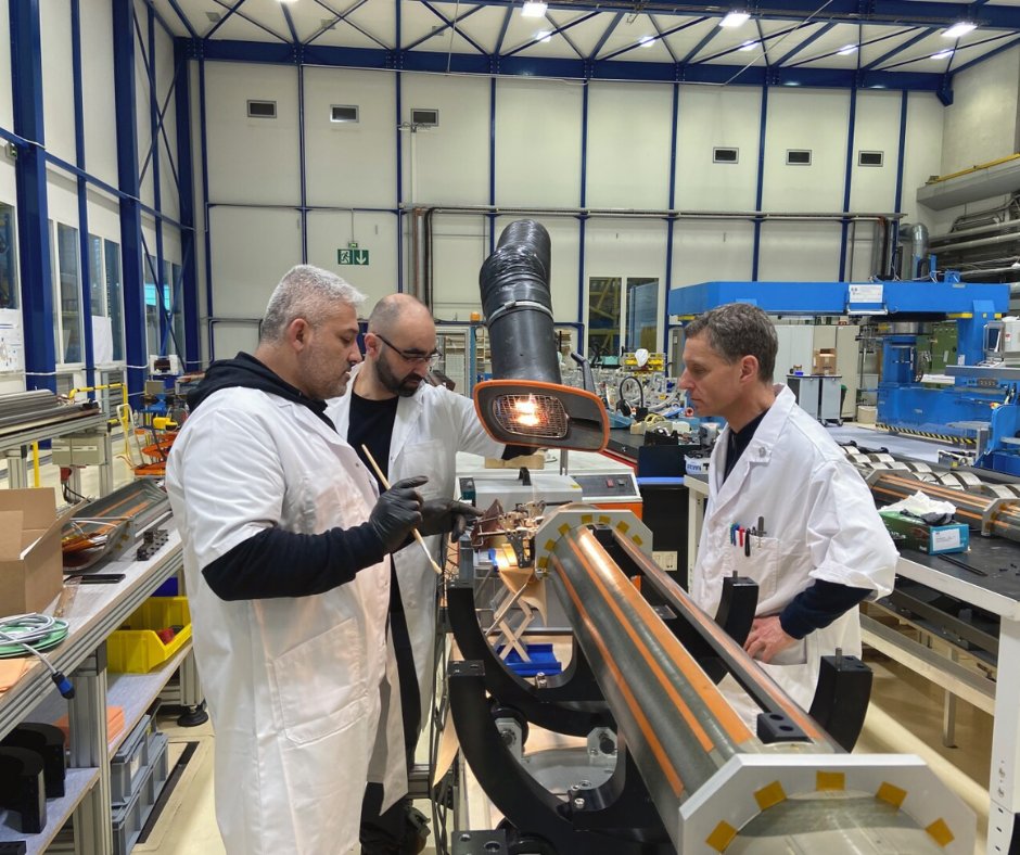 CERN (@cern) on Twitter photo Here we see some pieces of the #HiLumiLHC puzzle:
1️⃣ The first beam screen in the series coated with new amorphous carbon coating
2️⃣ The <a href="/ATLASexperiment/">ATLAS Experiment</a> Inner tracker (ITk) pixel module assembly
3️⃣ The testing of the CROCv2 wafers for the <a href="/CMSExperiment/">CMS Experiment CERN</a> pixel detector
4️⃣ The Here we see some pieces of the #HiLumiLHC puzzle:
1️⃣ The first beam screen in the series coated with new amorphous carbon coating
2️⃣ The <a href="/ATLASexperiment/">ATLAS Experiment</a> Inner tracker (ITk) pixel module assembly
3️⃣ The testing of the CROCv2 wafers for the <a href="/CMSExperiment/">CMS Experiment CERN</a> pixel detector
4️⃣ The