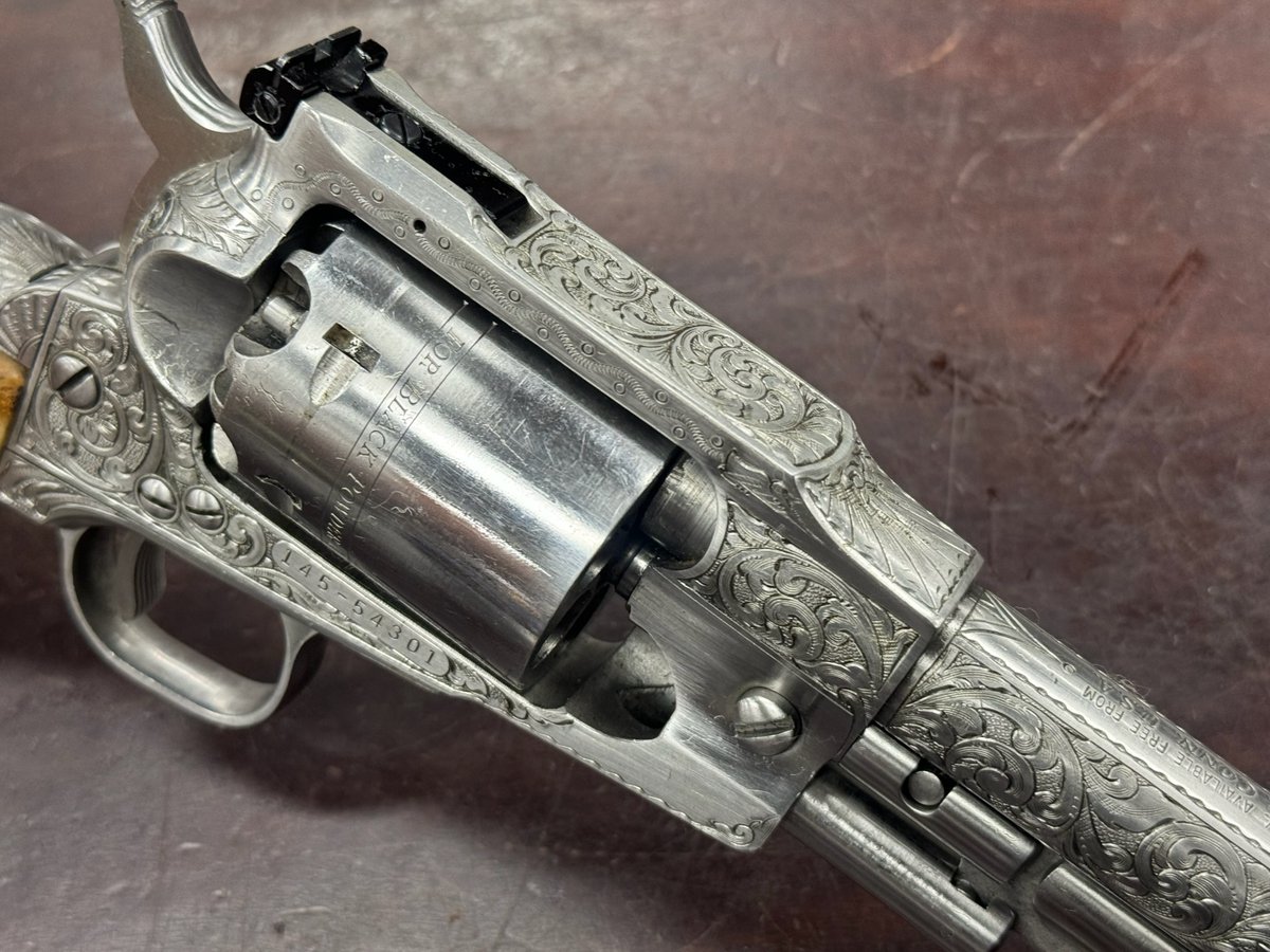 CleaverFirearms's tweet photo. A One Off Exquisite Ruger Old Army 45cal Black Powder Engraved by Phil Vinnicombe, Stainless Steel with Stag Grips...

#ruger #oldarmy #45cal #capnball #blackpowder #staggrips #stainlesssteel #engraved #rarearms #collectors #singleaction #rangeready #onofakind #madeinusa https://t.co/k4OXJuV5RY