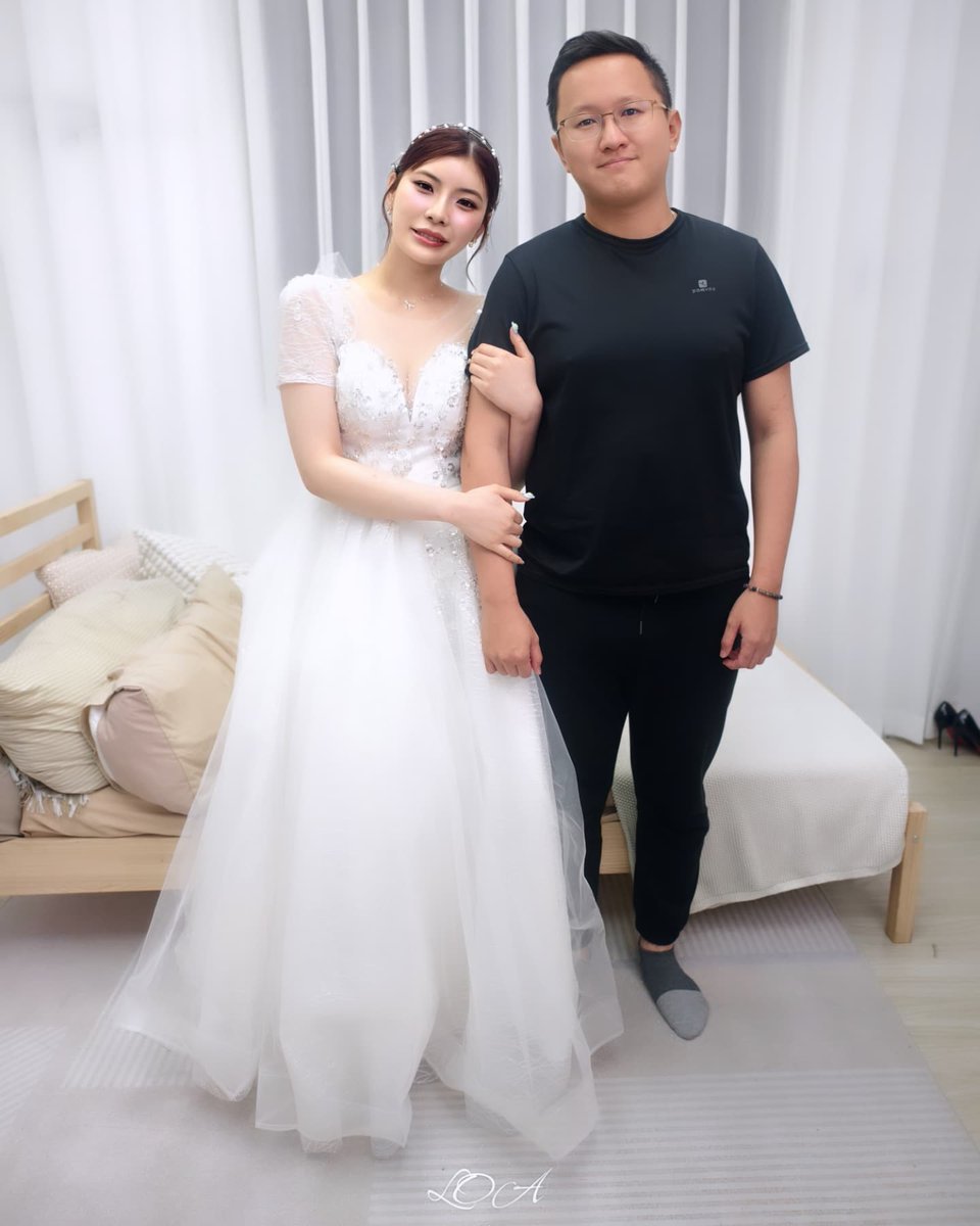 ForAver尊榮攝影會之神木麗 P1

尊榮特典能跟阿麗結婚真的好讚😊😊😊，期待今年還能見到阿麗😘😘

@rei_kamiki 
@chee828 
#ForAver女優商演經紀
#尊榮攝影會
#神木麗 https://t.co/PcdMsZRK0Y