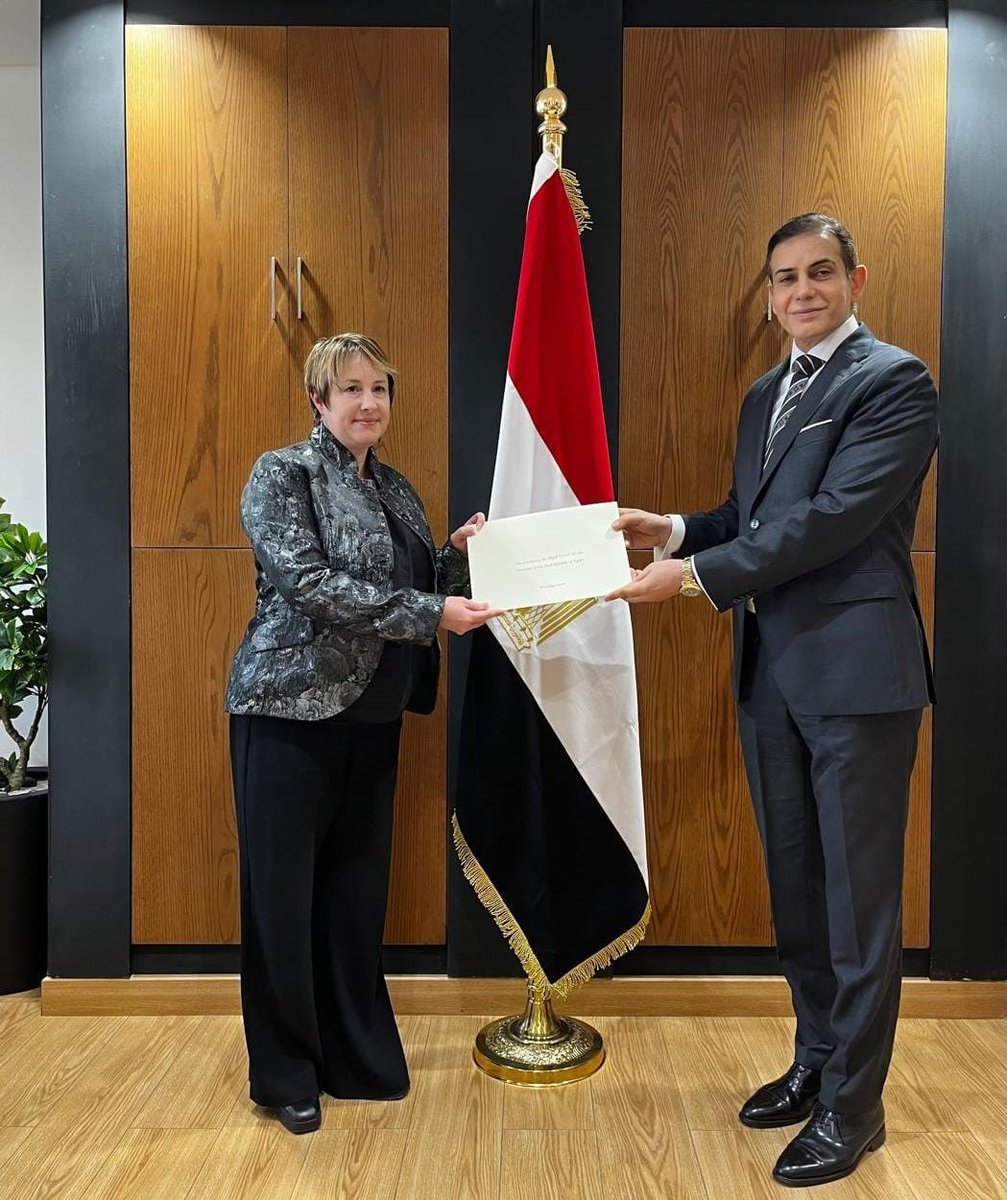 Ambassador Amy Laurenson ๐ณ๐ฟ๐ช๐ฌ (@nzinegypt) on Twitter photo Yesterday New Zealand's Ambassador-designate Louise Searle has presented a copy of her credentials to H.E. Haitham Salah. Towards a deeper partnership! ๐ช๐ฌ๐ค๐ณ๐ฟ
ูุฏู
ุช ุณููุฑุฉ ูููุฒูููุฏุง ุงูู
ูุนููููุฉ ูููุฒ ุณูุฑู ุจุงูุฃู
ุณ ูุณุฎุฉ ู
ู ุฃูุฑุงู ุงุนุชู
ุงุฏูุง ุฅูู ุณุนุงุฏุฉ ุงูุณููุฑ ููุซู
ุตูุงุญ. ูุญู ุดุฑุงูุฉ ุฃุนู
ู๐ณ๐ฟ๐ค๐ช๐ฌ Yesterday New Zealand's Ambassador-designate Louise Searle has presented a copy of her credentials to H.E. Haitham Salah. Towards a deeper partnership! ๐ช๐ฌ๐ค๐ณ๐ฟ
ูุฏู
ุช ุณููุฑุฉ ูููุฒูููุฏุง ุงูู
ูุนููููุฉ ูููุฒ ุณูุฑู ุจุงูุฃู
ุณ ูุณุฎุฉ ู
ู ุฃูุฑุงู ุงุนุชู
ุงุฏูุง ุฅูู ุณุนุงุฏุฉ ุงูุณููุฑ ููุซู
ุตูุงุญ. ูุญู ุดุฑุงูุฉ ุฃุนู
ู๐ณ๐ฟ๐ค๐ช๐ฌ