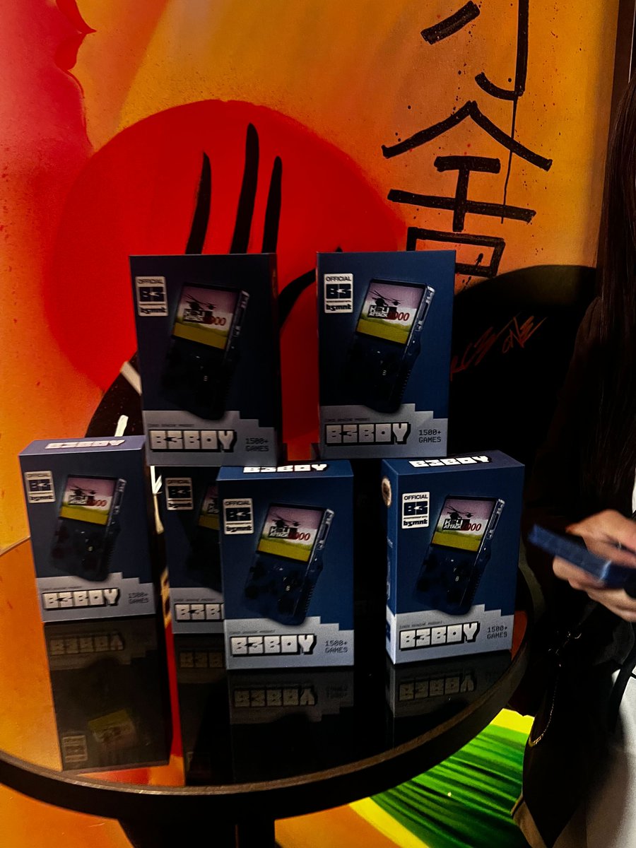 GM, gamers.

This weekend was all about unpacking: bags, memories, and a few surprise NFTs.

We’re back from @Token2049… and let’s just say the real XP came from the gaming quests we stumbled into across Dubai.

From #FUNFestDubai  (shoutout <a href="/BGameAlliance/">Blockchain Game Alliance</a>, <a href="/MARBLEXofficial/">MARBLEX</a>,