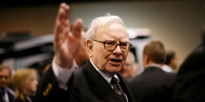 sharpely_in's tweet photo. Warren Buffett bought stocks at 11, outsmarted Wall Street by 30, and built a $150B fortune!  

As he retires at 94 from Berkshire Hathaway, this thread reveals rare investing secrets you might have never heard. 

Buckle up!  🧵👇
#WarrenBuffett #Investing #berkshire2025 #StockMarketIndia #StockMarket