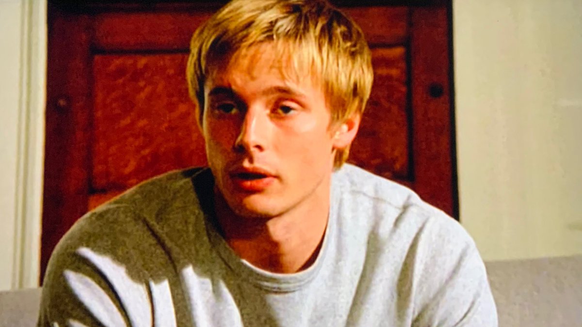 CMagnumfan's tweet photo. #BradleyJames as #JackRoth in #Lewis season 2 episode 2 Music To Die For aired on March 2nd 2008

#myscreensavers https://t.co/ovaIRwSRTE