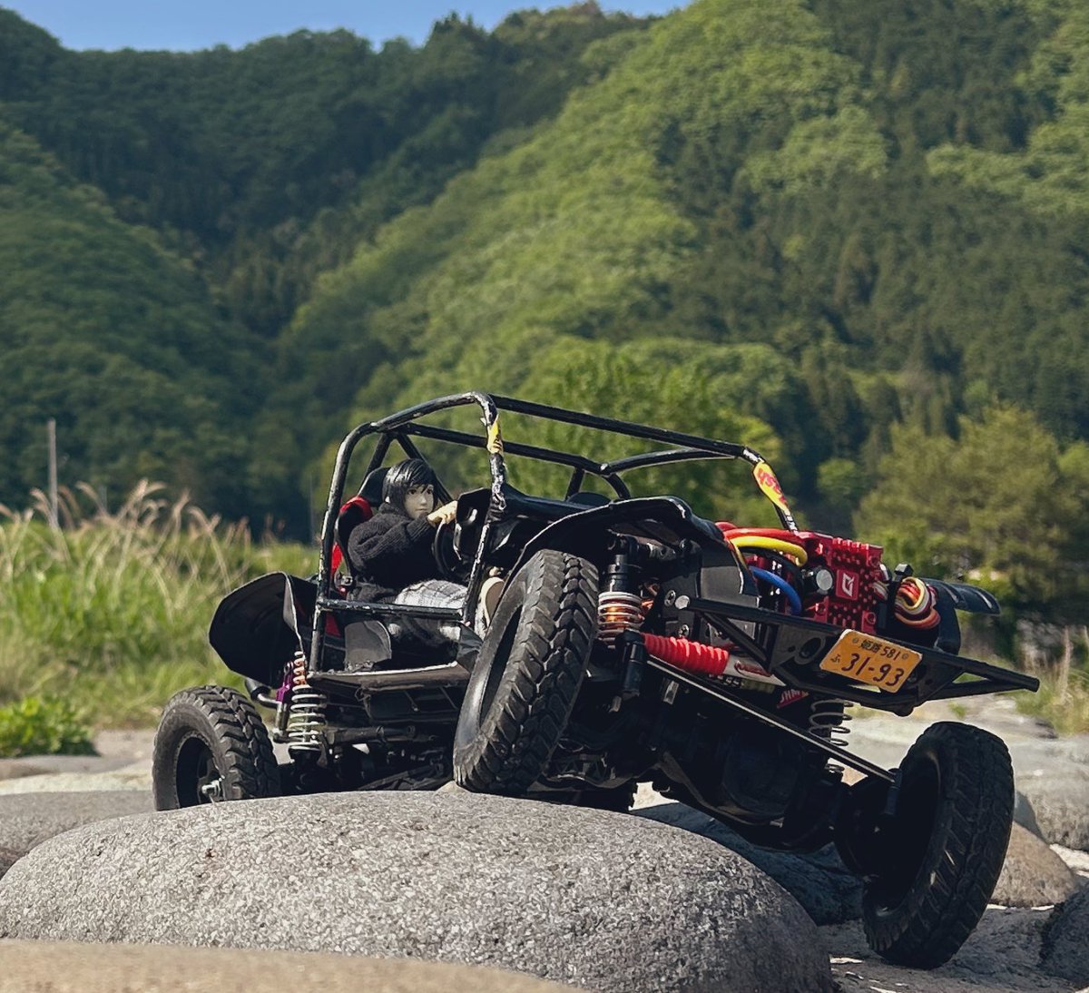 dNKEom8gypQ4DNl's tweet image. ジムニー中身だけで走るとこんなです🫢
ドライバーさん意外とちゃんと座って運転してるんです💨

#cc02 #ジムニー