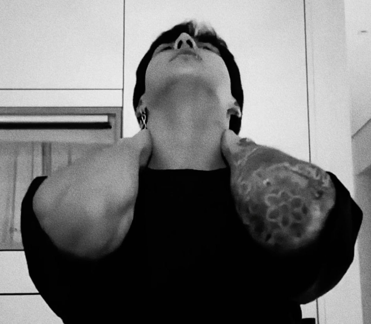 koreebear's tweet image. kookv au—

“𝒚𝒐𝒖 𝒂𝒓𝒆 𝒎𝒚 𝒅𝒆𝒔𝒊𝒓𝒆 𝒂𝒏𝒅 𝒊 𝒕𝒉𝒊𝒓𝒔𝒕 𝒇𝒐𝒓 𝒚𝒐𝒖𝒓 𝒕𝒐𝒖𝒄𝒉.”