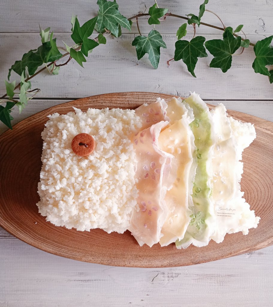 🎏こどもの日

もふもふのぬいぐるみっぽく作ってみました！

末娘も来年は中学生になるし
こどもの日のケーキはこれで卒業かな(   ᷇ᵕ ᷆  )

#お菓子作り
#コッタ
#子どもの日