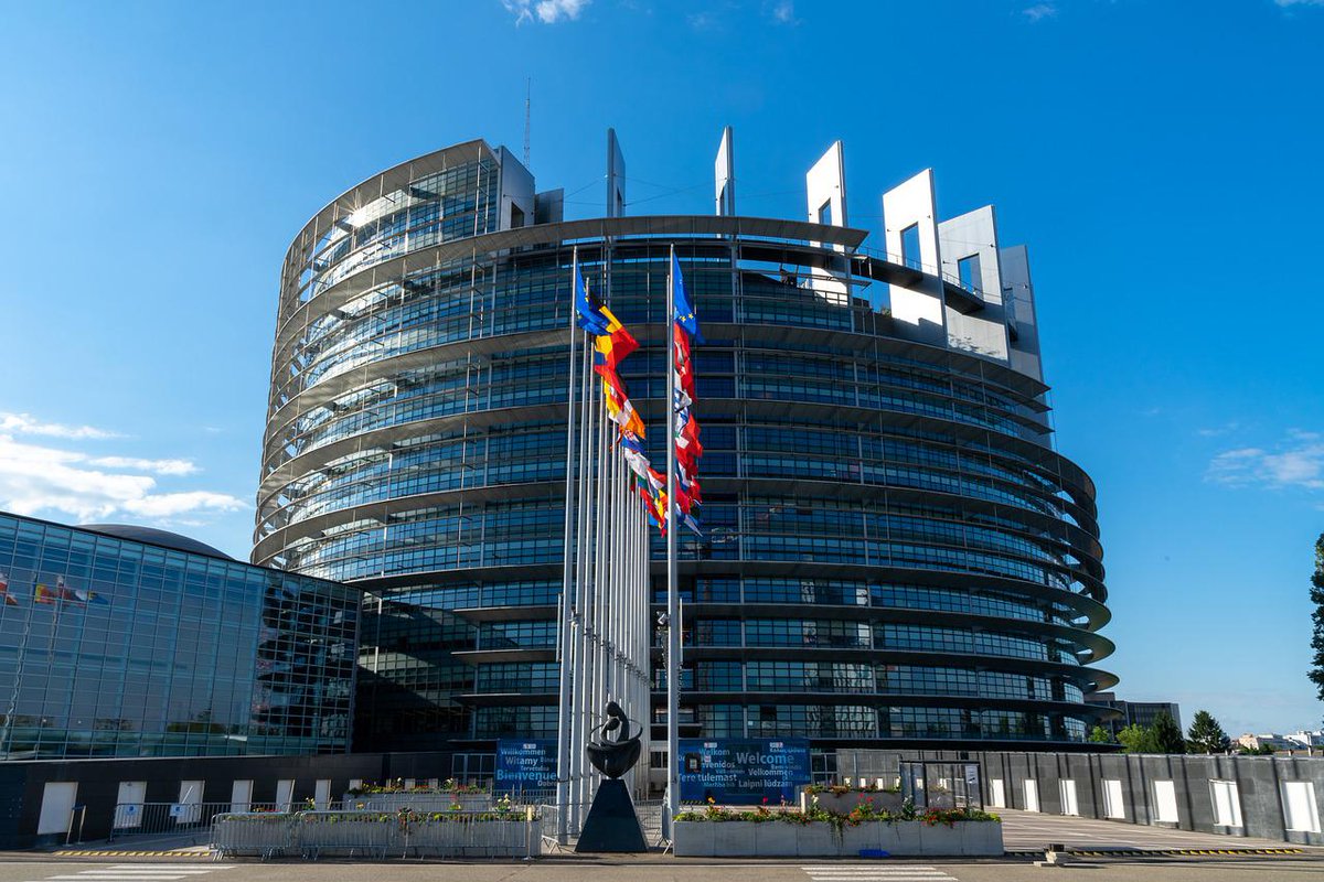 I-ComEU (@icomeurope) on Twitter photo Happening this week 🇪🇺:
🔋06.05 #EC to unveil the REPowerEU Roadmap aimed at accelerating EU’s #energy transition and reducing dependencies
📊07.05 In Strasbourg, MEP <a href="/larawoltersEU/">Lara Wolters</a> will present the #Competition Policy Annual Report
Read more at👉tinyurl.com/5mcr28ve Happening this week 🇪🇺:
🔋06.05 #EC to unveil the REPowerEU Roadmap aimed at accelerating EU’s #energy transition and reducing dependencies
📊07.05 In Strasbourg, MEP <a href="/larawoltersEU/">Lara Wolters</a> will present the #Competition Policy Annual Report
Read more at👉tinyurl.com/5mcr28ve