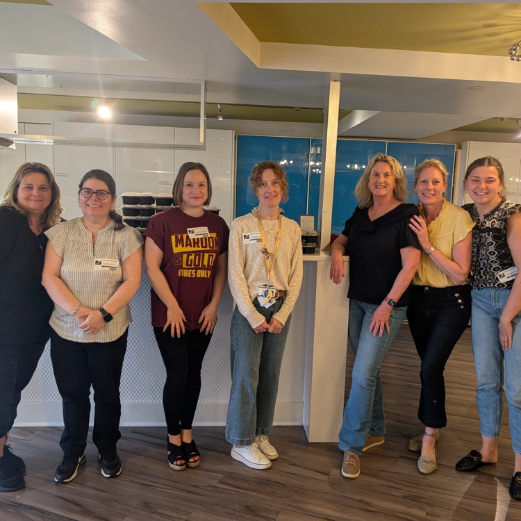 Shout out to our Mighty Road School Family who volunteered their time to cook at the Ronald McDonald House! Their kindness and generosity made a difference for so many families.  Thank you for representing our school!  🌟 #proud2bnhpgcp @nhpgcpufsd @nhproadschool <a href="/NHPGCP/">Dr.JenniferMorrison-Raptis, NHPGCP Superintendent</a>