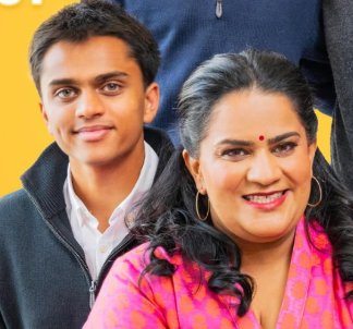 5 years ago, people laughed behind my back.

I was the kid in “cringe” skits no one watched. Still, I kept filming, editing, and posting

Now I’m “the guy who got lucky because his mom is famous.”

Here are 3 things I learned throughout this process: