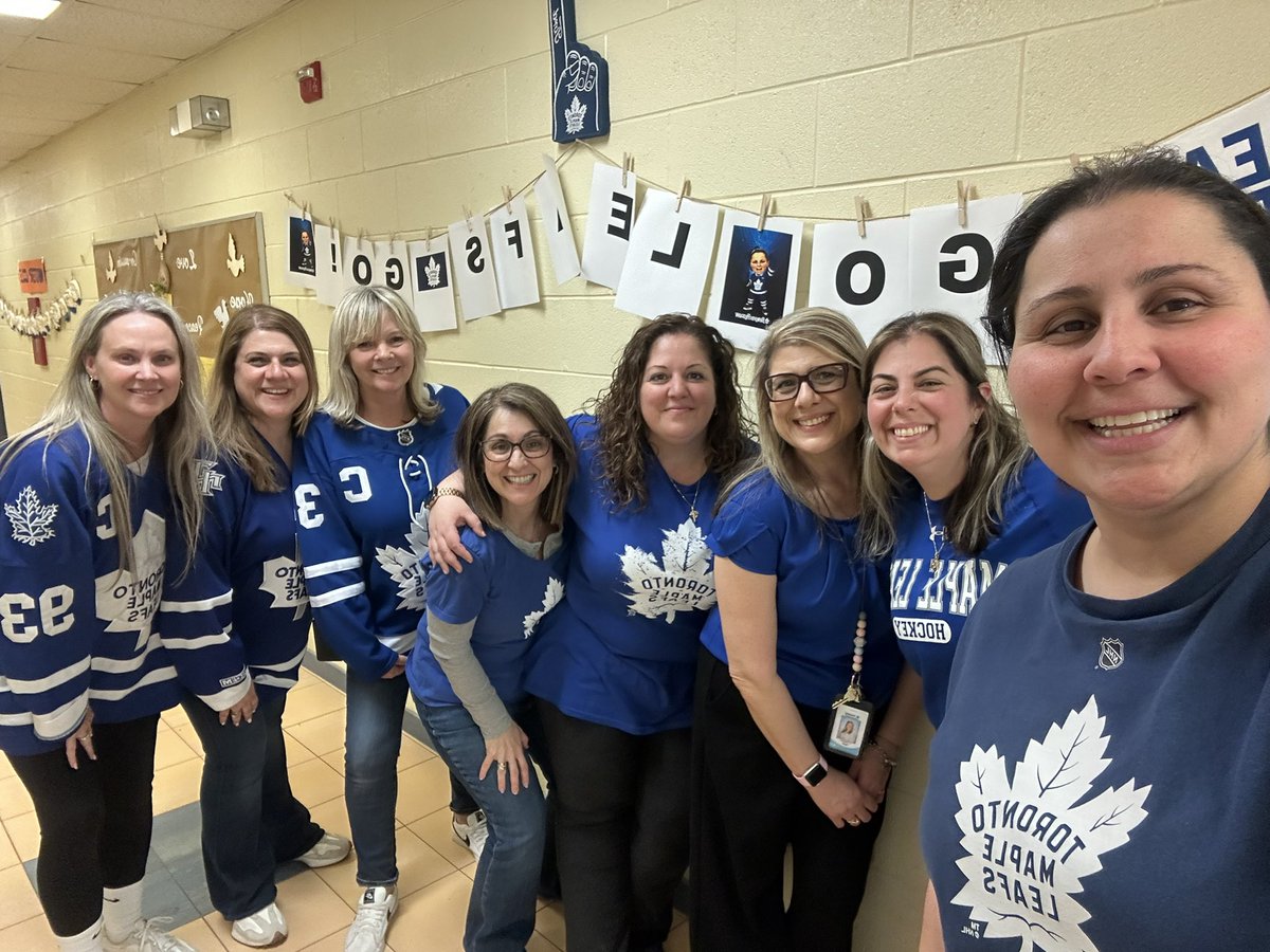 Ms. Kakish, OCT🍎 tweet media