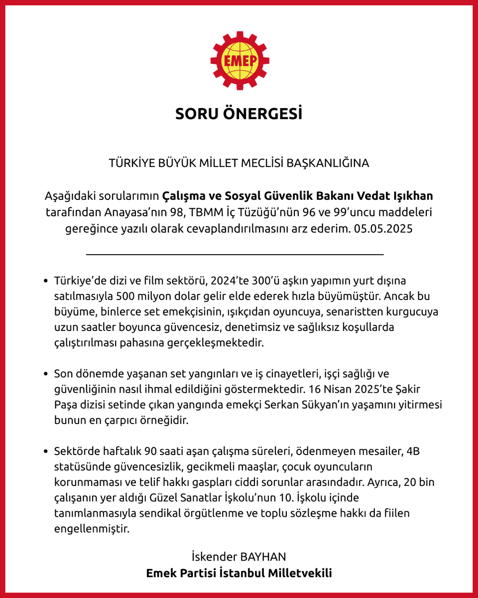 iskenderbayhn's tweet photo. Türkiye’de dizi/film sektöründe ışıkçısından oyuncusuna binlerce emekçi, uzun saatler boyunca güvencesiz ve insanca olmayan koşullarda çalışıyor. İş cinayetleri, sigortasızlık ve ücret gaspları artıyor:

📍Haftada 90+ saat mesai
📍Maaşlar 2-3 ay gecikiyor, fazla mesai ödenmiyor
📍Sigortasızlık ve 4B dayatması
📍İş cinayetleri, yangınlar
📍Uzun dizi süreleri, ağır koşullar
📍Sendika ve TİS hakkı barajlarla fiilen gasp ediliyor

Dizi/film emekçilerinin talebi net:
Sigortalı, güvenceli, insanca çalışma koşulları!
Gerçek bir denetim, sendikal haklar ve toplu sözleşme güvencesi! 

Çalışma Bakanı @isikhanvedat'a sorduk👇
@oyuncusendika @DiskSine @biroymb