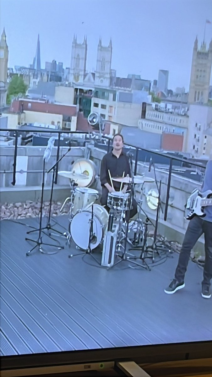 カナコ (あいまいネイビー) tweet media