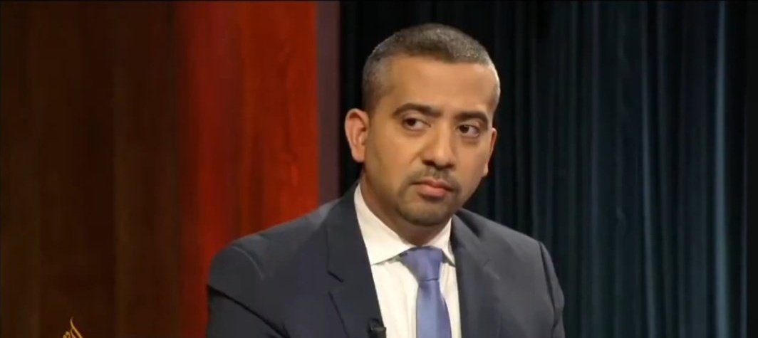 <a href="/MigunaMiguna/">Dr. Miguna Miguna</a> <a href="/RichardOnyonka_/">Senator Richard Onyonka</a> again,if all those vying are Thugs n crooks then IEBC should disqualify them!
1.coz our constitution says and demands that a competent,free of corruption etc vie!
2.if he thinks that they are all crooks n thugs,,then why do they want to remove the current?...to take over Looting!